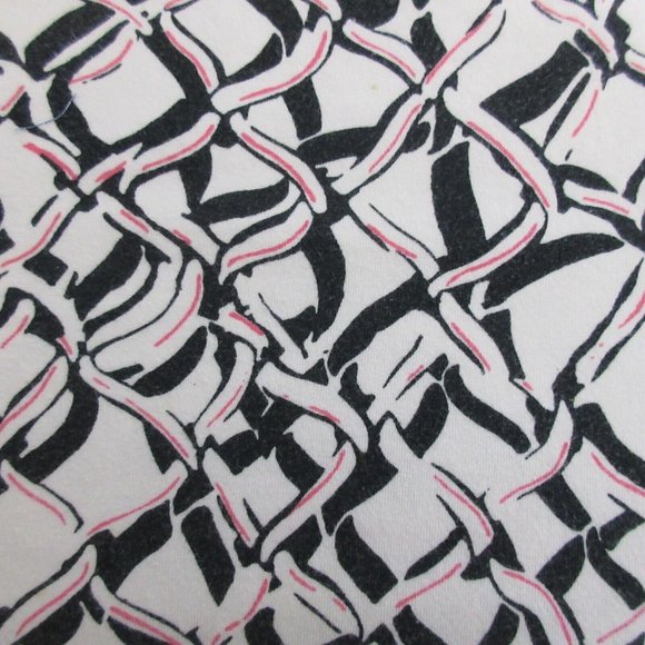IZOD Black White Pink Geometric T-Shirt Size Medium Short Sleeve Stretch Tee - Picture 6 of 6